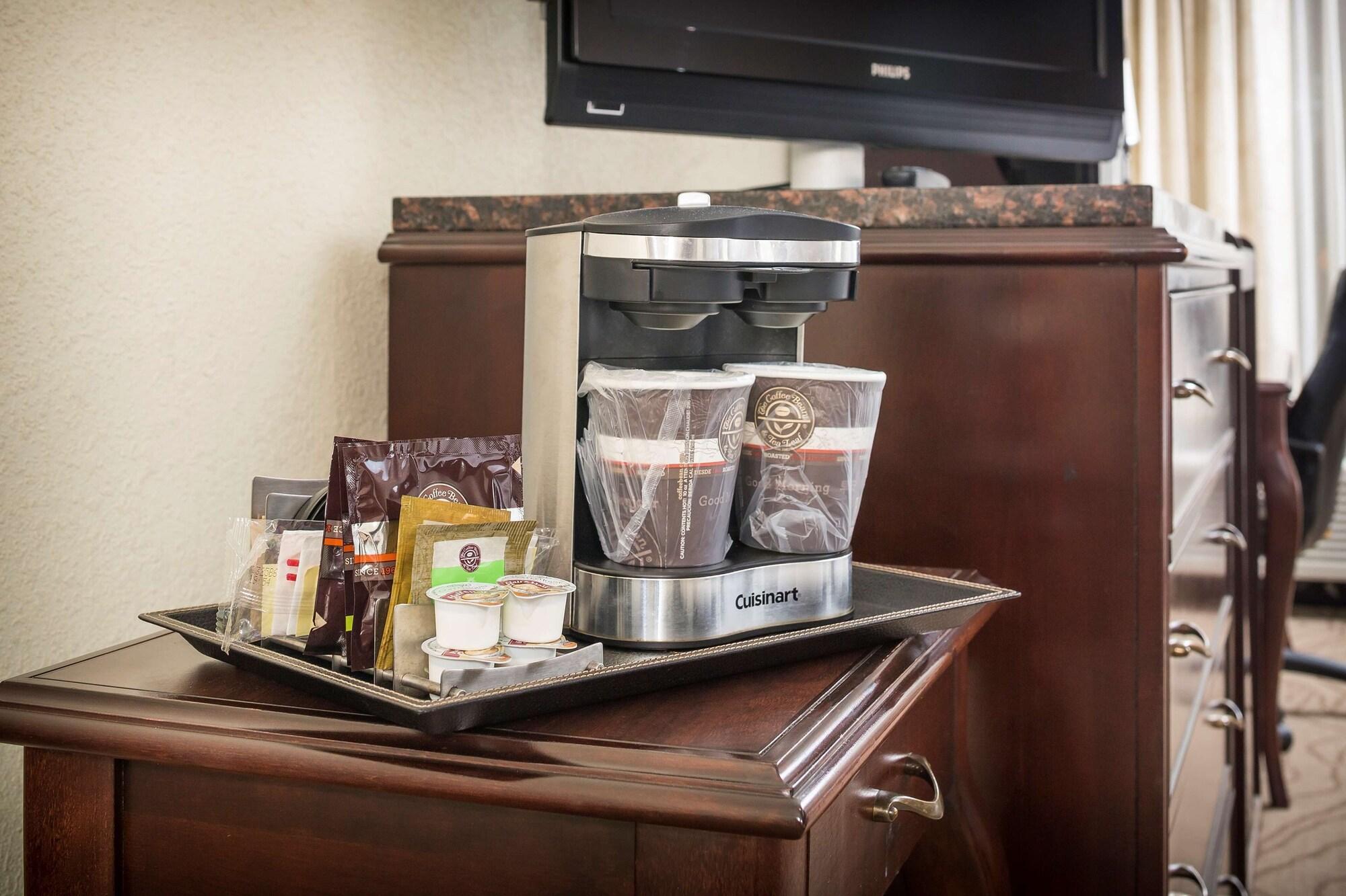 Doubletree By Hilton Boston-Milford Hotel Ngoại thất bức ảnh