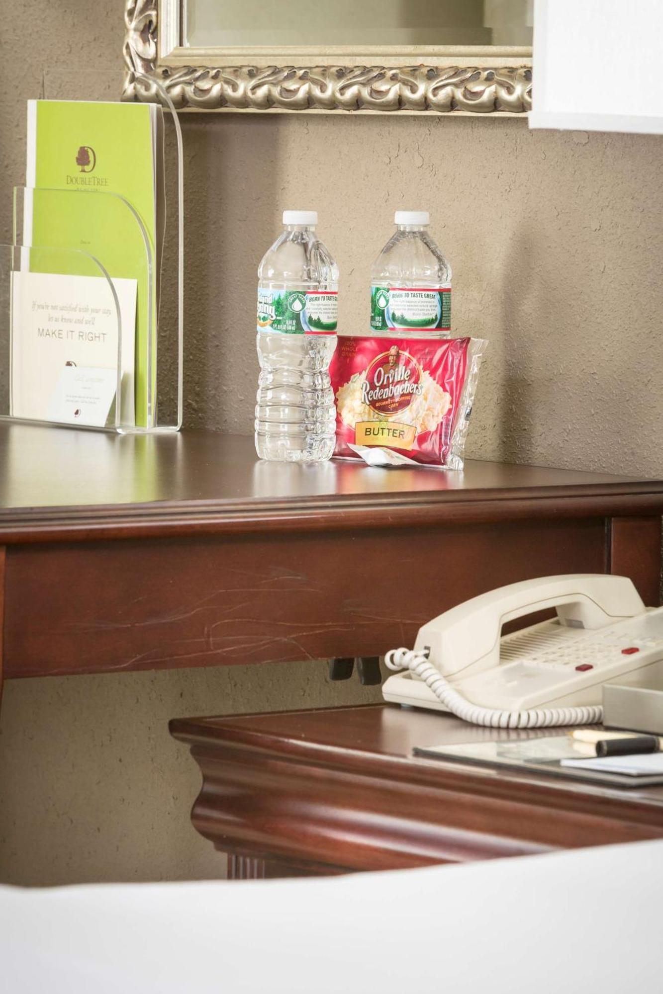 Doubletree By Hilton Boston-Milford Hotel Ngoại thất bức ảnh